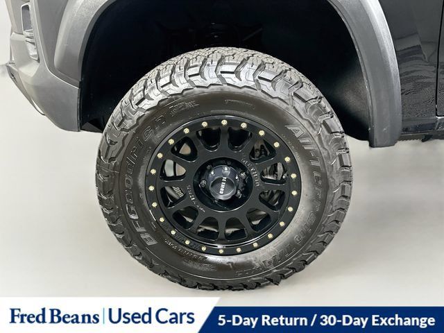 Used 2026 Chevrolet Colorado Trail Boss AWD/4WD image 35