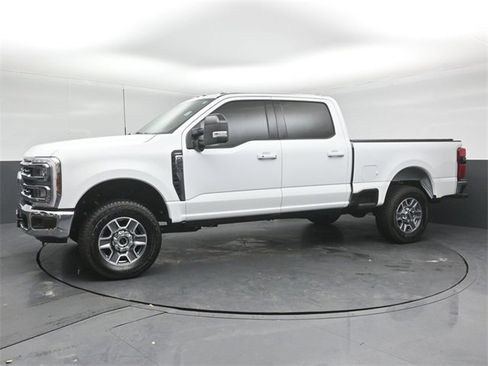 Used 2025 Ford F250 Lariat w/ Snow Plow Prep Package image 4