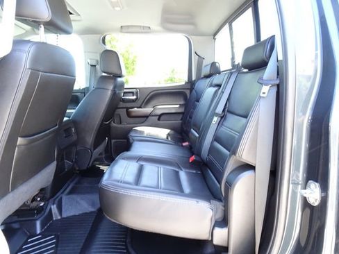 Used 2019 GMC Sierra 2500 Denali w/ Duramax Plus Package AWD/4WD image 15