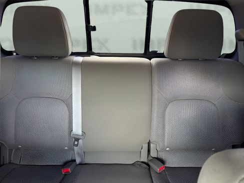 Used 2019 Nissan Frontier SV RWD image 10