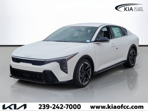 New 2026 Kia K4 GT-Line Turbo FWD image 3