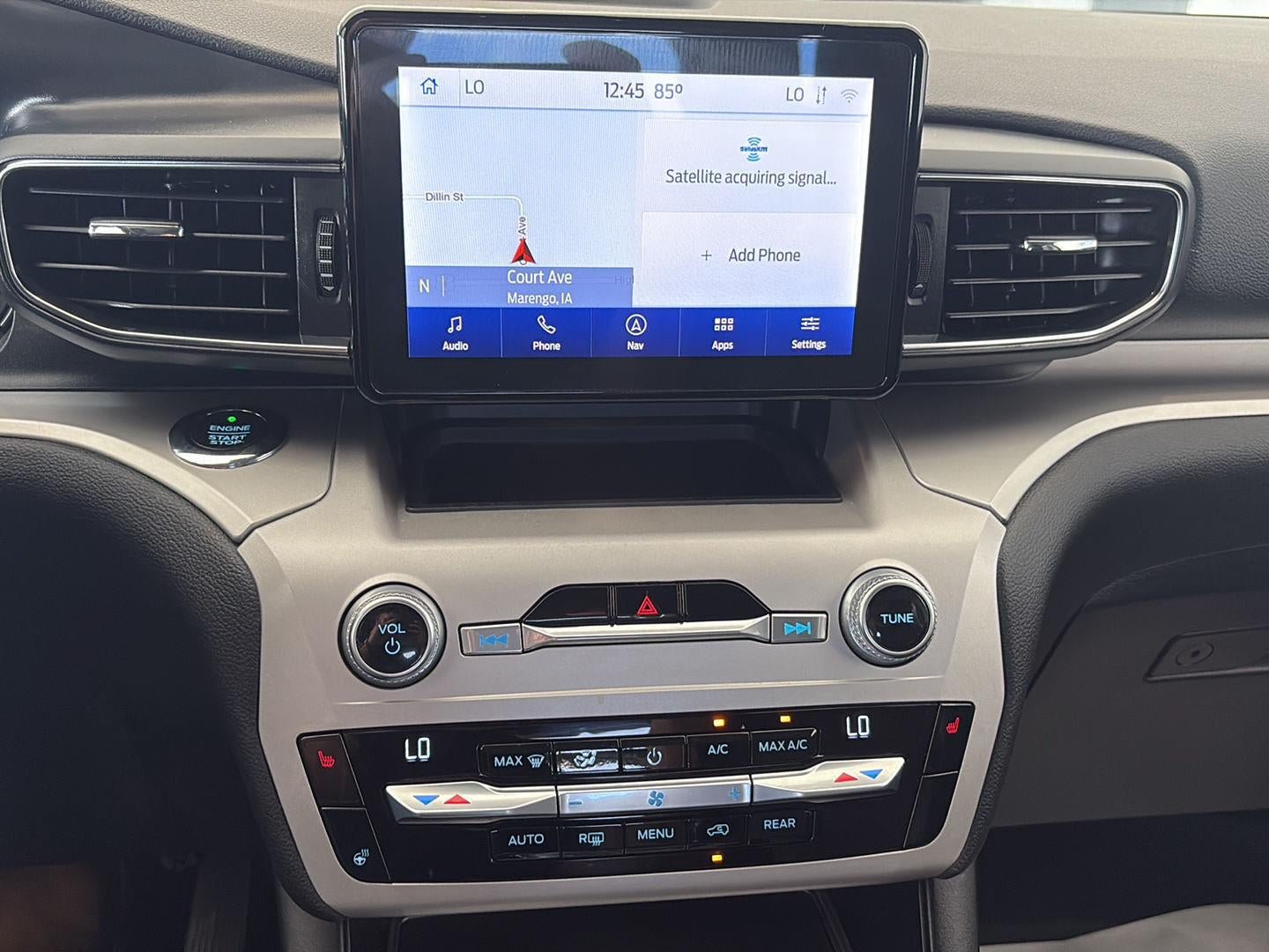 Used 2020 Ford Explorer XLT w/ Equipment Group 202A AWD/4WD image 19