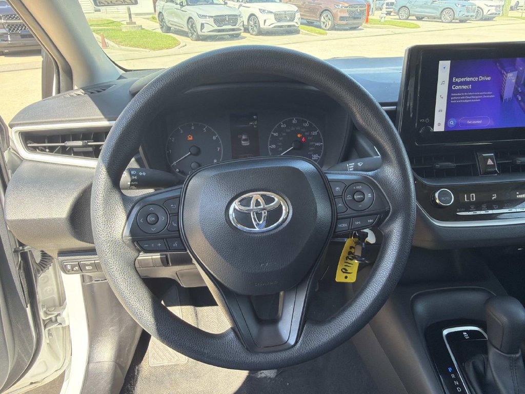 Used 2025 Toyota Corolla LE FWD image 23