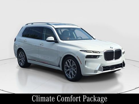 Used 2023 BMW X7 xDrive40i w/ Executive Package AWD/4WD image 3