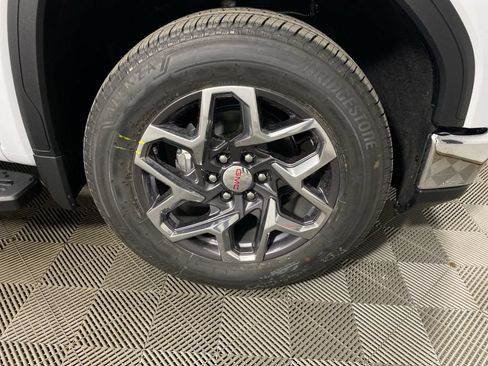Used 2026 GMC Sierra 1500 SLT w/ SLT Premium Package AWD/4WD image 10