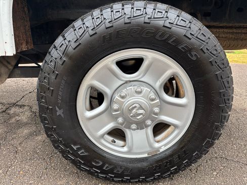 Used 2022 RAM 2500 Tradesman image 10