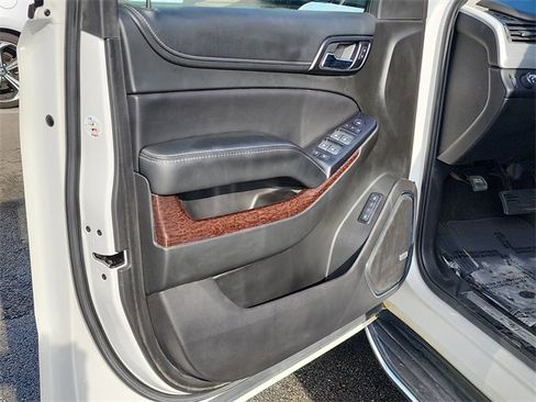Used 2018 GMC Yukon SLT w/ HD Trailering Package image 11