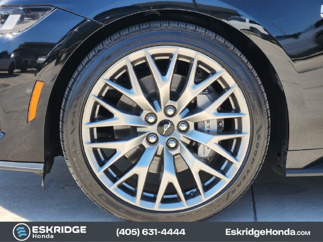 Used 2024 Ford Mustang GT Premium RWD image 13