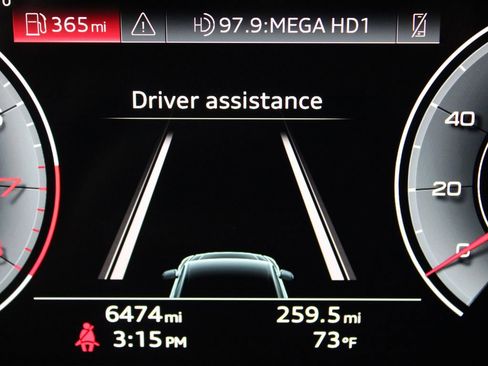 Certified 2025 Audi Q5 2.0T Premium w/ Convenience Plus Package image 15