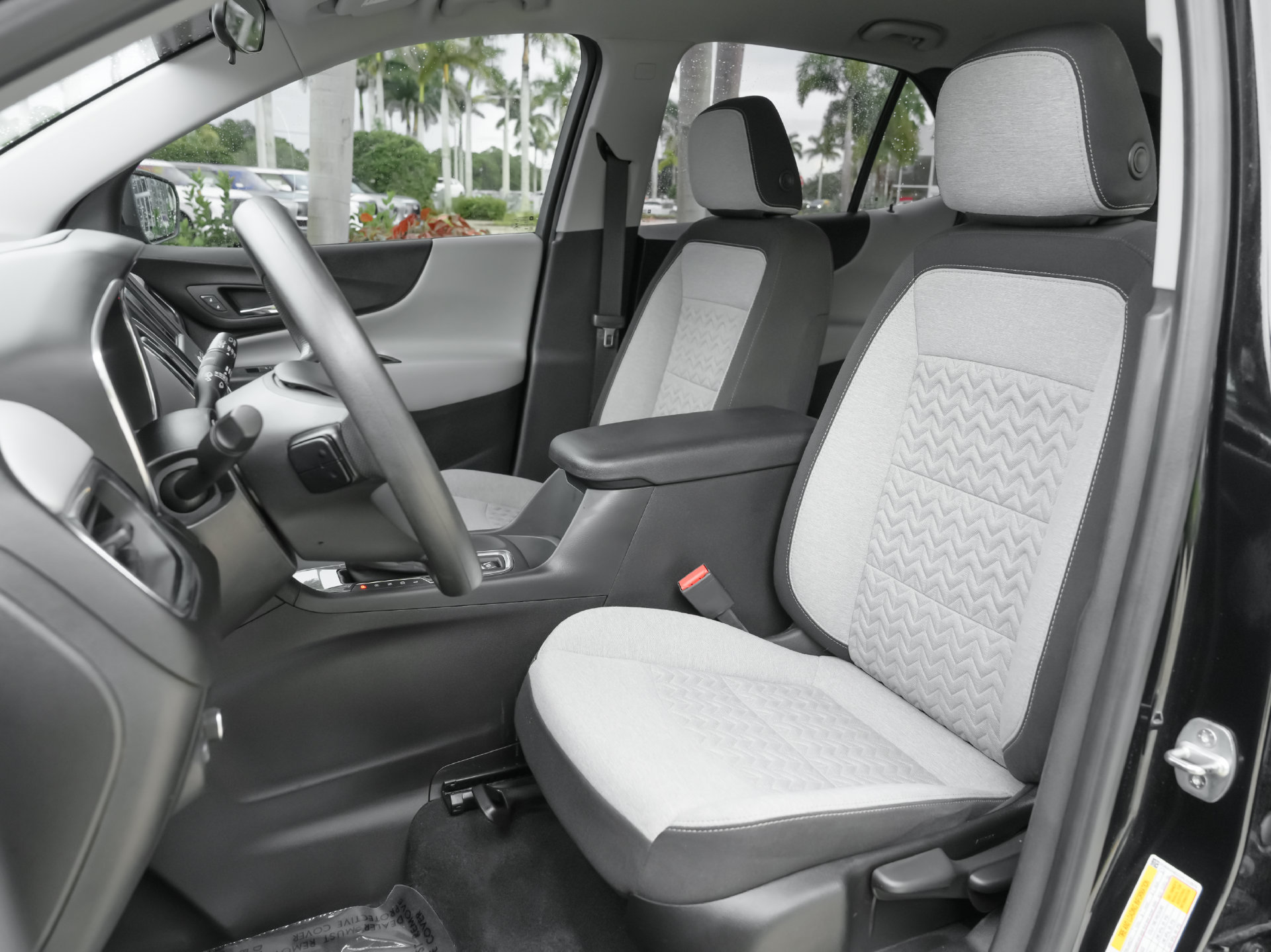 Used 2023 Chevrolet Equinox LS FWD image 8