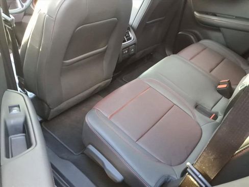 Used 2025 Chevrolet Blazer RS image 32