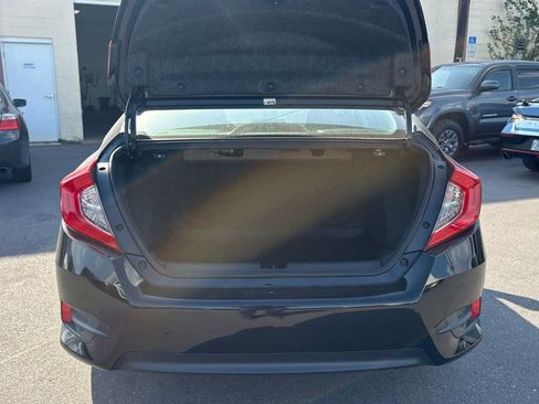 Used 2018 Honda Civic EX image 13