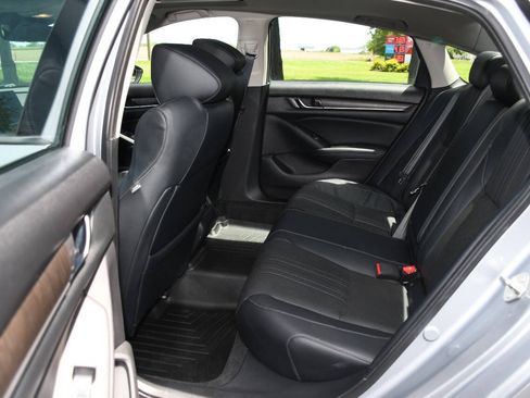 Used 2018 Honda Accord EX-L image 16