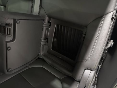 Used 2020 Chevrolet Silverado 1500 LTZ w/ LTZ Premium Package image 36