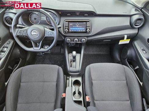 New 2025 Nissan Kicks Play S image 20
