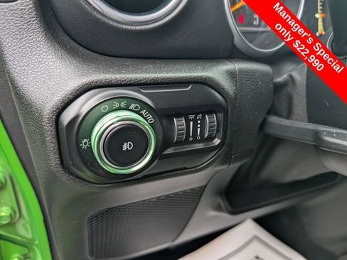 Used 2018 Jeep Wrangler Unlimited Sahara w/ Dual Top Group image 15