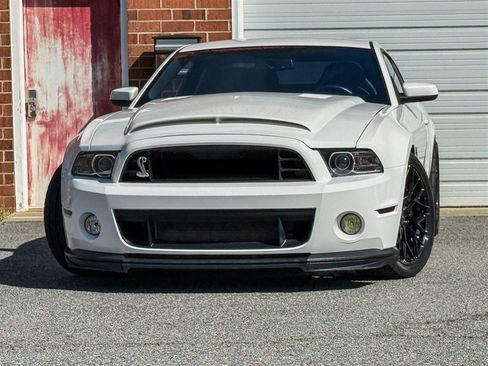 Used 2013 Ford Mustang Shelby GT500 RWD image 9