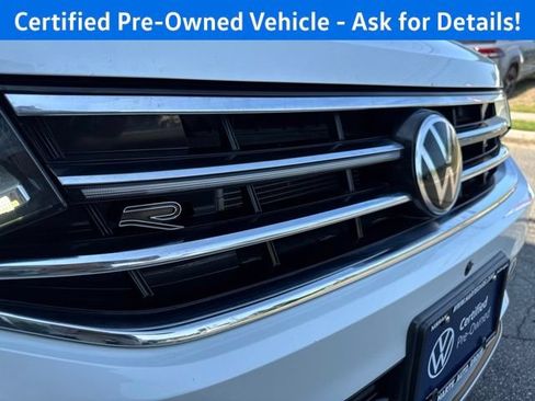 Certified 2023 Volkswagen Tiguan SEL R-Line AWD/4WD image 28