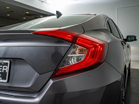 Used 2017 Honda Civic EX-L image 15