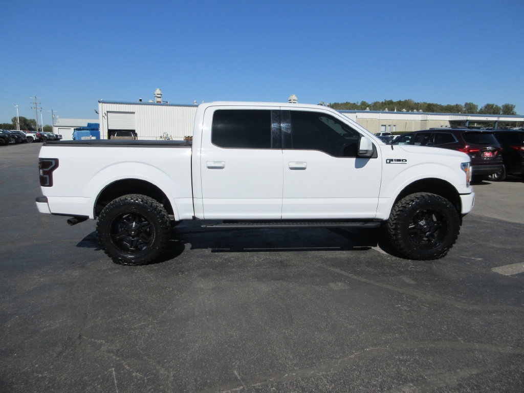 Used 2018 Ford F150 XLT w/ Equipment Group 302A Luxury AWD/4WD image 4