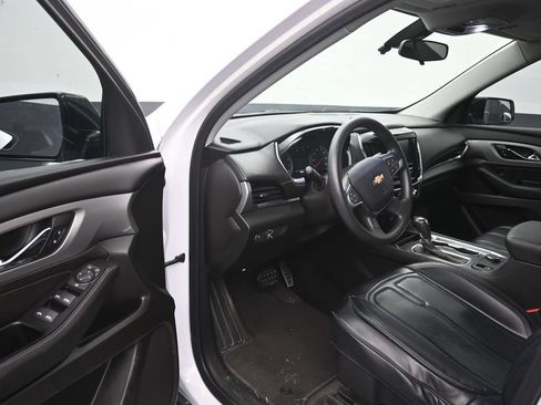 Used 2019 Chevrolet Traverse LS FWD image 11