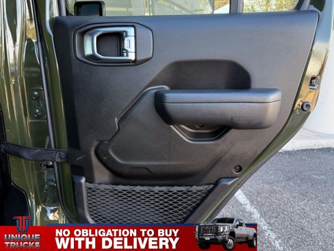 Used 2022 Jeep Gladiator Rubicon w/ Cold Weather Group image 24