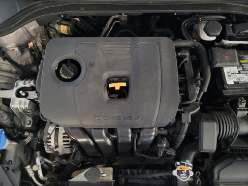 Used 2020 Hyundai Elantra SE w/ Cargo Package (C1) image 30