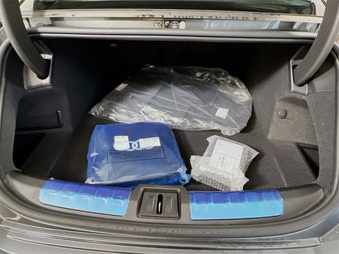 New 2026 Audi RS e-tron GT Base image 24