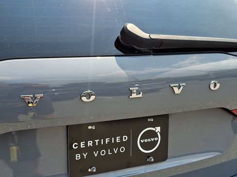 Certified 2023 Volvo XC60 B5 Plus w/ Climate Package AWD/4WD image 31