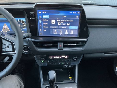 New 2026 Subaru Outback Premium AWD/4WD image 18