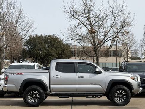 Certified 2020 Toyota Tacoma TRD Off-Road image 3