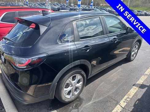 Used 2023 Honda HR-V LX image 8