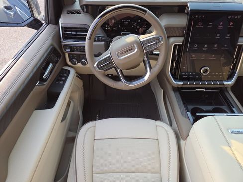 New 2026 GMC Yukon XL Denali w/ Denali Reserve Package AWD/4WD image 28