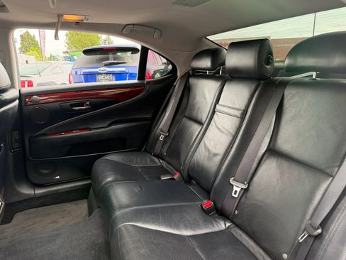 Used 2010 Lexus LS 460 L RWD image 22