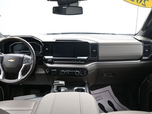 Used 2023 Chevrolet Silverado 1500 LTZ image 15