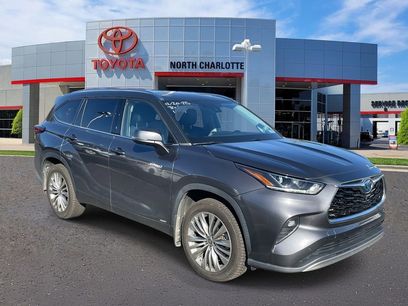Used 2021 Toyota Highlander Platinum