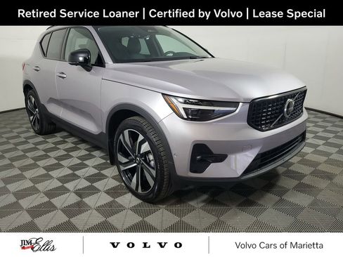 Used 2026 Volvo XC40 B4 Plus w/ Climate Package image 1