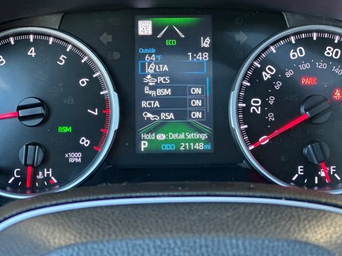 Certified 2022 Toyota RAV4 XLE w/ Convenience Package image 24