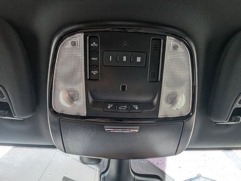 Used 2021 Dodge Durango GT image 36