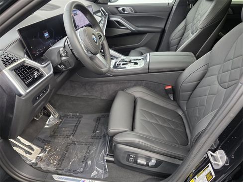 Used 2024 BMW X6 xDrive40i w/ Premium Package image 9