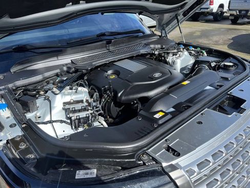 Used 2016 Land Rover Range Rover HSE AWD/4WD image 16