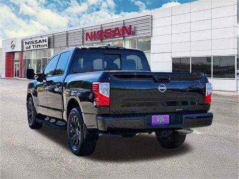 Certified 2024 Nissan Titan SV w/ SV Convenience Package image 5
