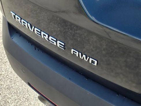 Used 2022 Chevrolet Traverse LT AWD/4WD image 11