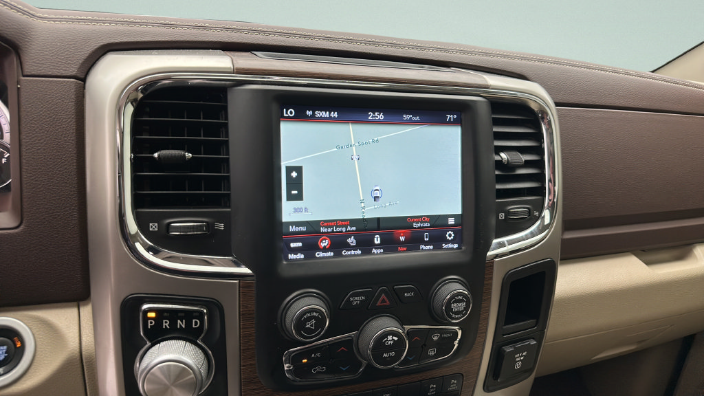 Used 2018 RAM 1500 Laramie w/ Convenience Group AWD/4WD image 19