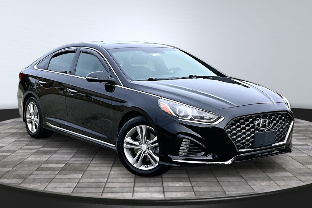 Used 2018 Hyundai Sonata Sport w/ Winter Weather Package FWD image 12