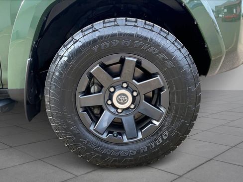 Used 2022 Toyota 4Runner Trail Special Edition image 10