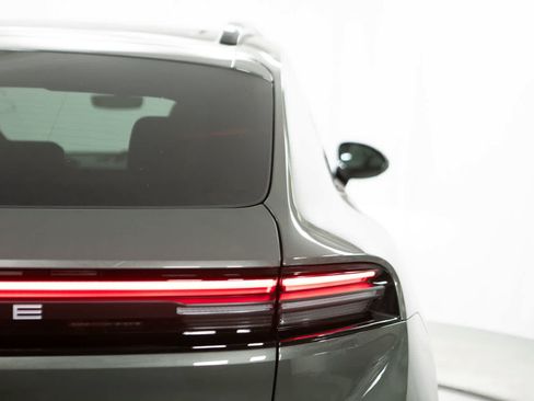 New 2026 Porsche Macan 4S Electric AWD/4WD image 21