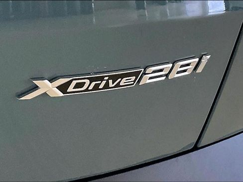New 2026 BMW X2 xDrive28i w/ Technology Package AWD/4WD image 15