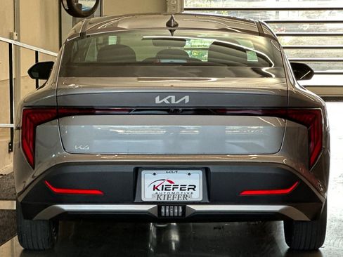 New 2026 Kia K4 LXS image 4