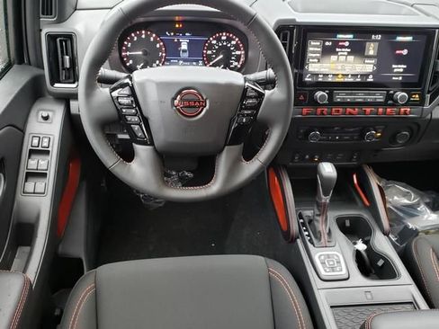 New 2026 Nissan Frontier PRO-4X w/ Pro-4x Convenience Package image 18